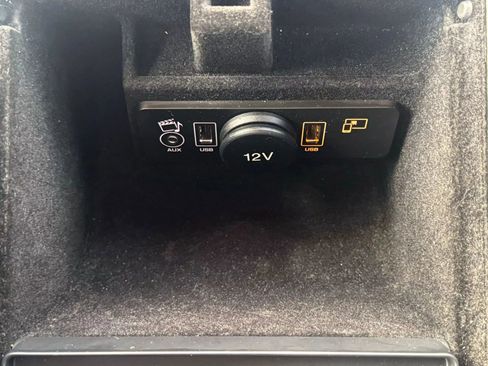 Used 2016 Land Rover Range Rover Evoque SE image 28