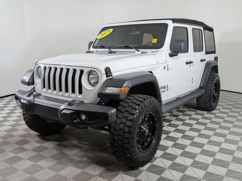 Used 2019 Jeep Wrangler Unlimited Sport S AWD/4WD image 7