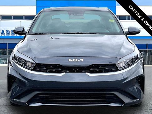 Used 2024 Kia Forte LXS w/ LXS Technology Package image 2