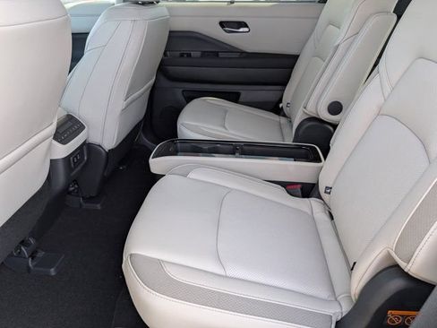 New 2026 Nissan Pathfinder SL w/ SL Premium Package FWD image 20