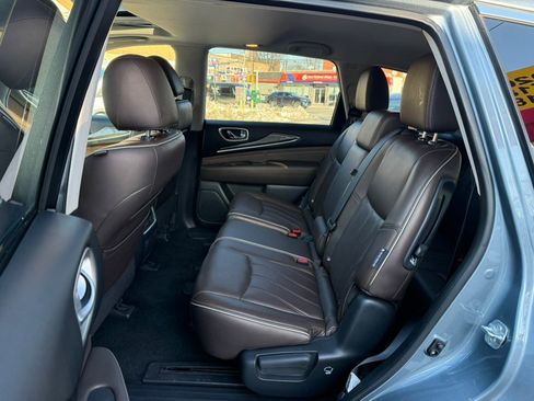 Used 2019 INFINITI QX60 Luxe w/ Essential Package image 9