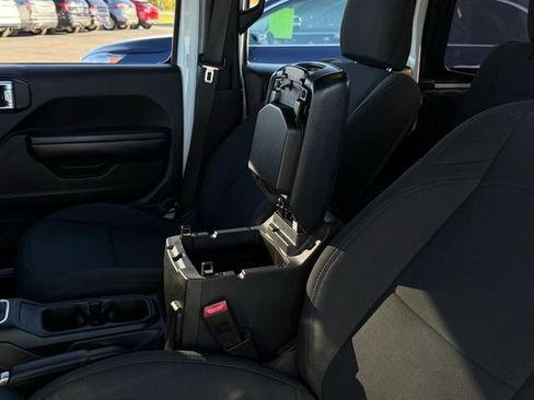Used 2021 Jeep Wrangler Unlimited Willys image 29