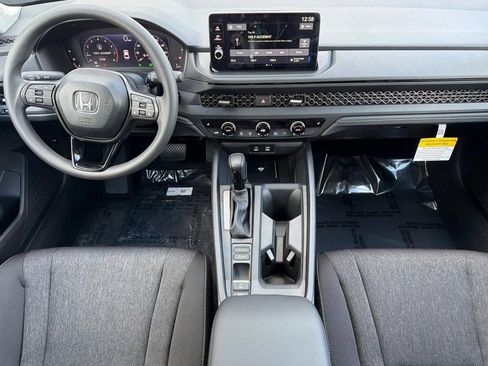 Used 2026 Honda Accord SE image 22