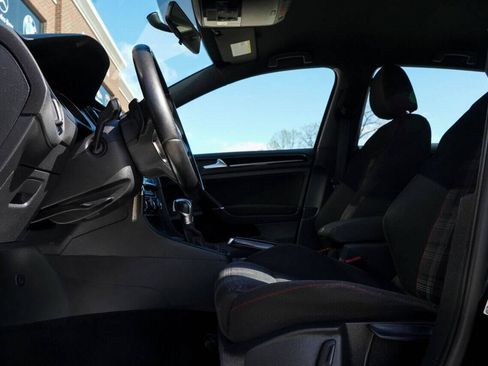 Used 2015 Volkswagen GTI S FWD image 11
