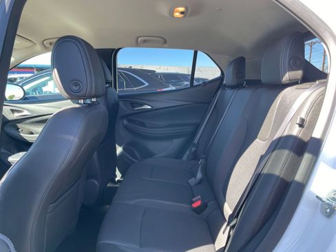 Used 2025 Buick Encore GX Preferred image 25