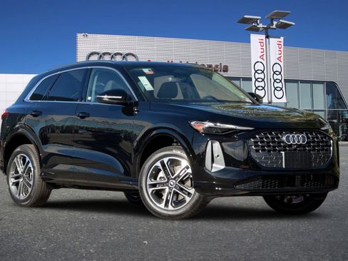 New 2025 Audi Q5 Premium image 2