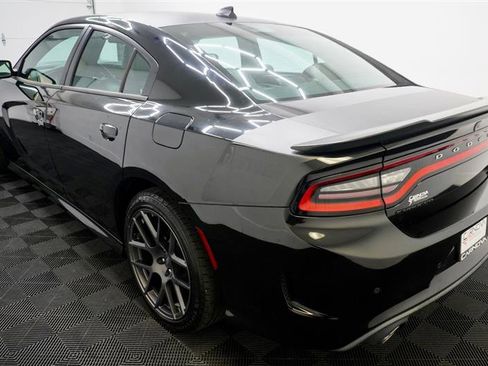 Used 2017 Dodge Charger R/T RWD image 6