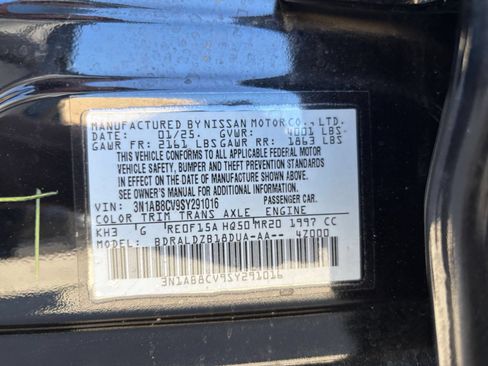 Used 2025 Nissan Sentra SV FWD image 28