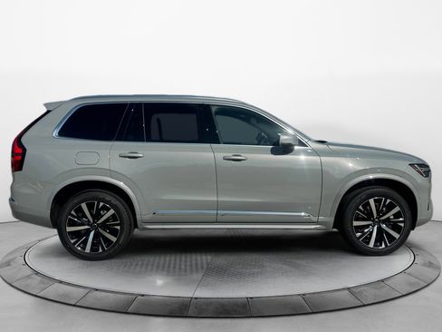 New 2026 Volvo XC90 B6 Core AWD/4WD image 8