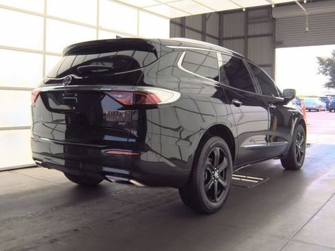 Used 2023 Buick Enclave Essence w/ Sport Touring Edition FWD image 3