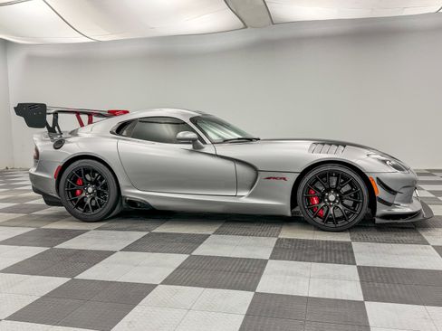Used 2016 Dodge Viper ACR w/ Extreme Aero Package image 17