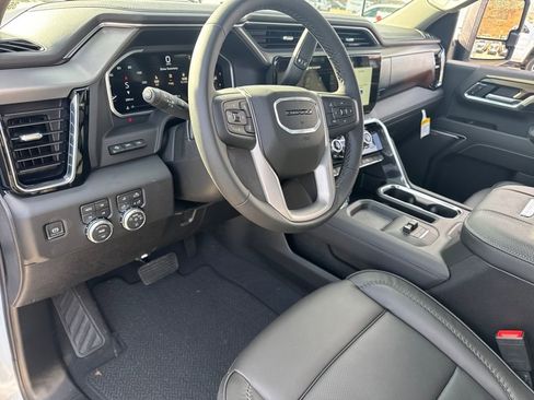 New 2026 GMC Sierra 2500 Denali w/ Denali Reserve Package image 18
