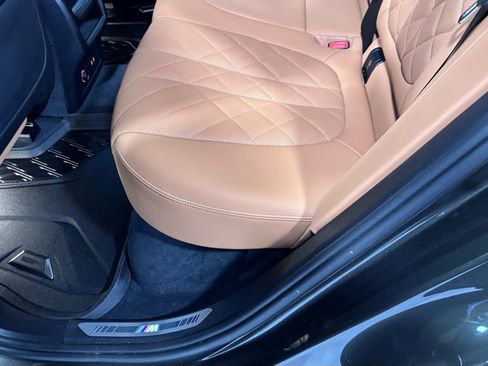 Used 2025 BMW X5 xDrive40i w/ M Sport Package image 20