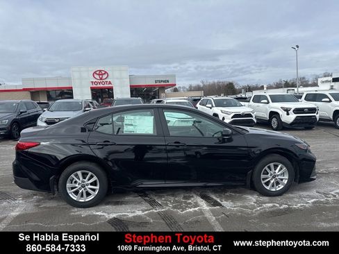 New 2026 Toyota Camry LE image 8