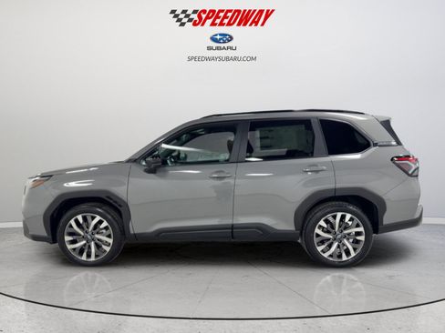 Used 2026 Subaru Forester Touring AWD/4WD image 5