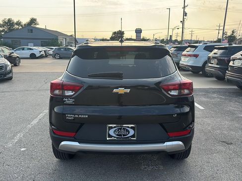 Used 2025 Chevrolet TrailBlazer LT AWD/4WD image 5