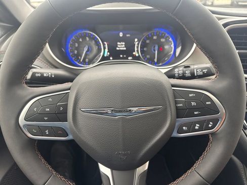 New 2026 Chrysler Pacifica Pinnacle AWD/4WD image 12