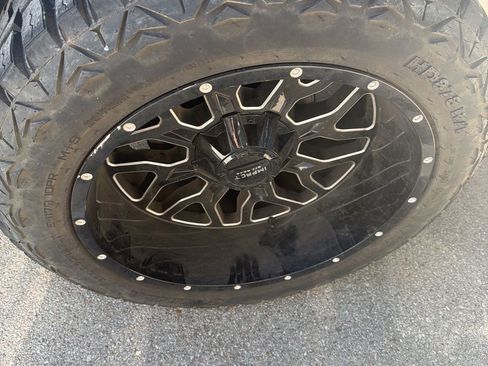 Used 2018 Jeep Wrangler Unlimited Rubicon image 16