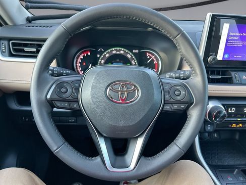 Certified 2025 Toyota RAV4 XLE Premium FWD image 15
