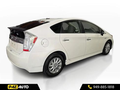 Used 2014 Toyota Prius Prime Plug-In Hybrid FWD image 5