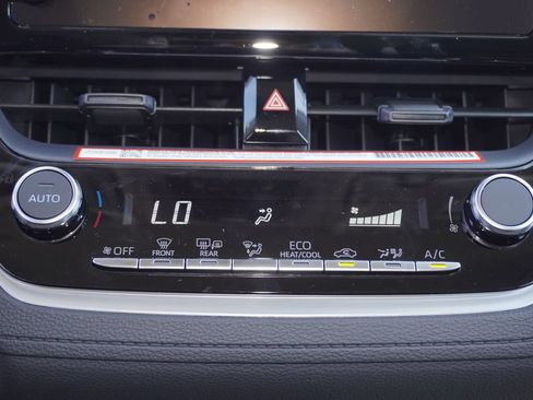 Certified 2026 Toyota Corolla Cross LE FWD image 15