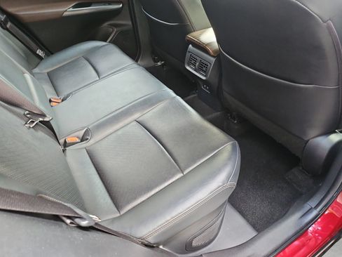 Used 2021 Toyota Venza XLE w/ Softex Package AWD/4WD image 30