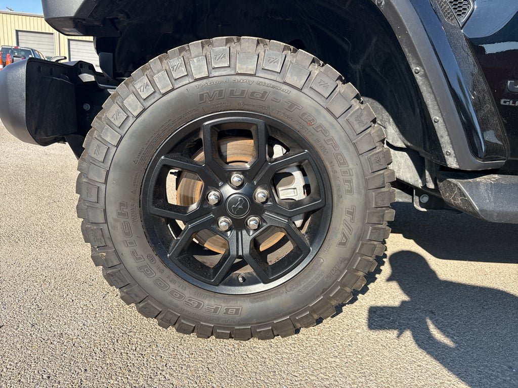 New 2025 Jeep Gladiator Sport AWD/4WD image 9