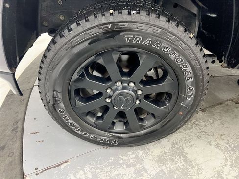 Used 2022 RAM 2500 Laramie w/ Night Edition image 27