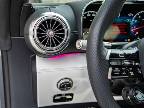 Used 2025 Mercedes-Benz AMG GT 63 image 16