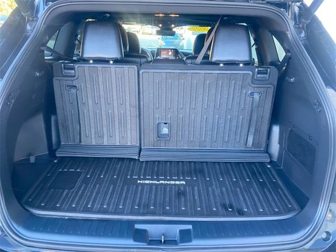 Certified 2022 Toyota Highlander XSE image 29