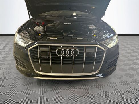 Used 2023 Audi Q7 3.0T Premium Plus w/ Premium Plus Package AWD/4WD image 32