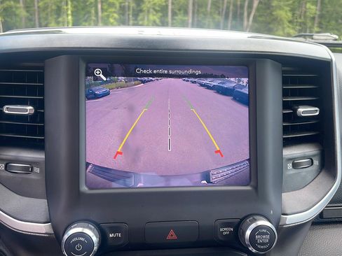 Used 2020 RAM 1500 Big Horn AWD/4WD image 24