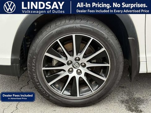 Used 2017 Toyota Highlander SE AWD/4WD image 8