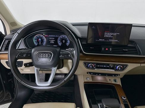 Used 2024 Audi Q5 e Premium Plus AWD/4WD image 19