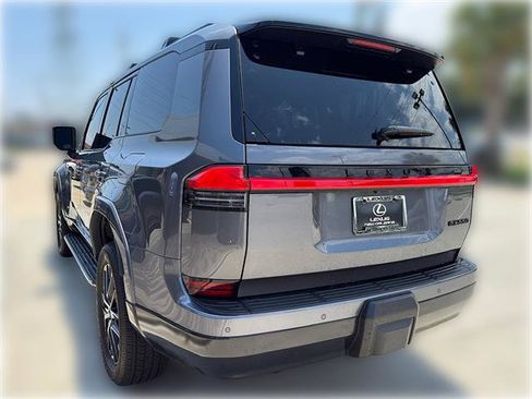 Used 2024 Lexus GX 550 w/ Accessory Package (Z1) AWD/4WD image 6