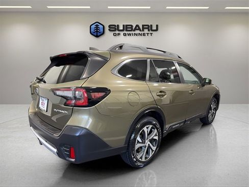 Certified 2022 Subaru Outback Limited image 5