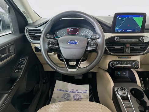 Used 2022 Ford Escape SE w/ Cold Weather Package image 21