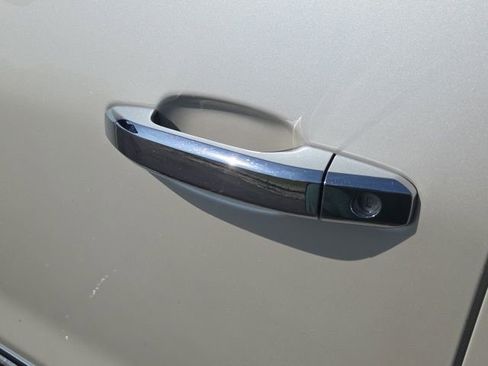 Used 2014 GMC Sierra 1500 SLT w/ Suspension Package, Off-Road image 18