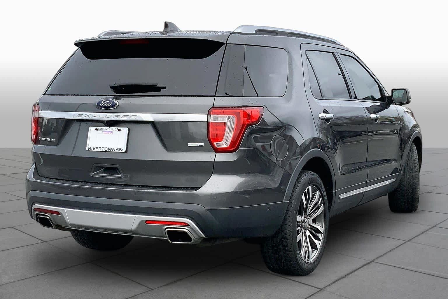 Used 2016 Ford Explorer Platinum AWD/4WD image 13