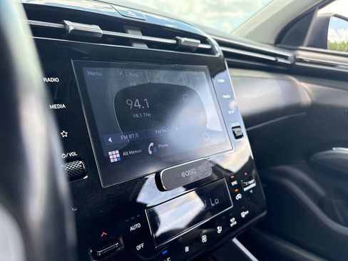 Used 2022 Hyundai Tucson SEL w/ Convenience + Premium Package FWD image 16