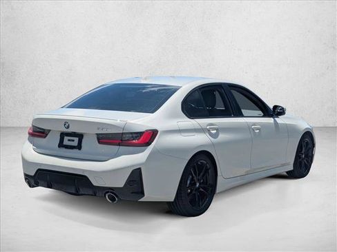 Certified 2024 BMW 330i Sedan w/ M Sport Package RWD image 5