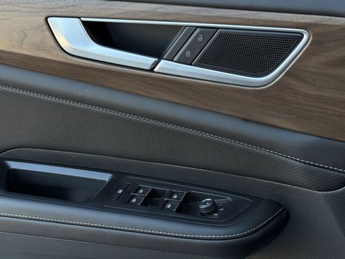 New 2026 Volkswagen Atlas SE image 18