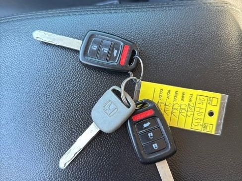 Used 2015 Honda CR-V LX image 24