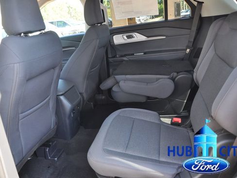 New 2026 Ford Explorer Active RWD image 11
