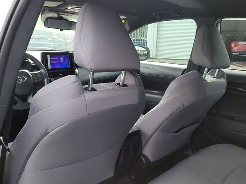 Used 2025 Toyota Corolla Cross AWD Hybrid image 9