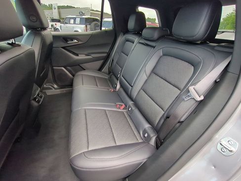 Used 2026 Chevrolet Equinox LT w/ Convenience Package II AWD/4WD image 17