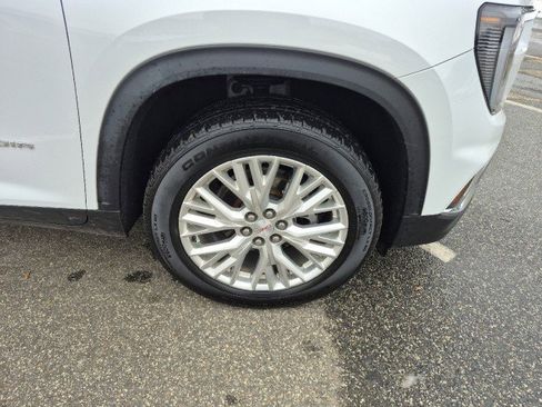 Used 2024 GMC Acadia Elevation w/ Luxury Package image 11