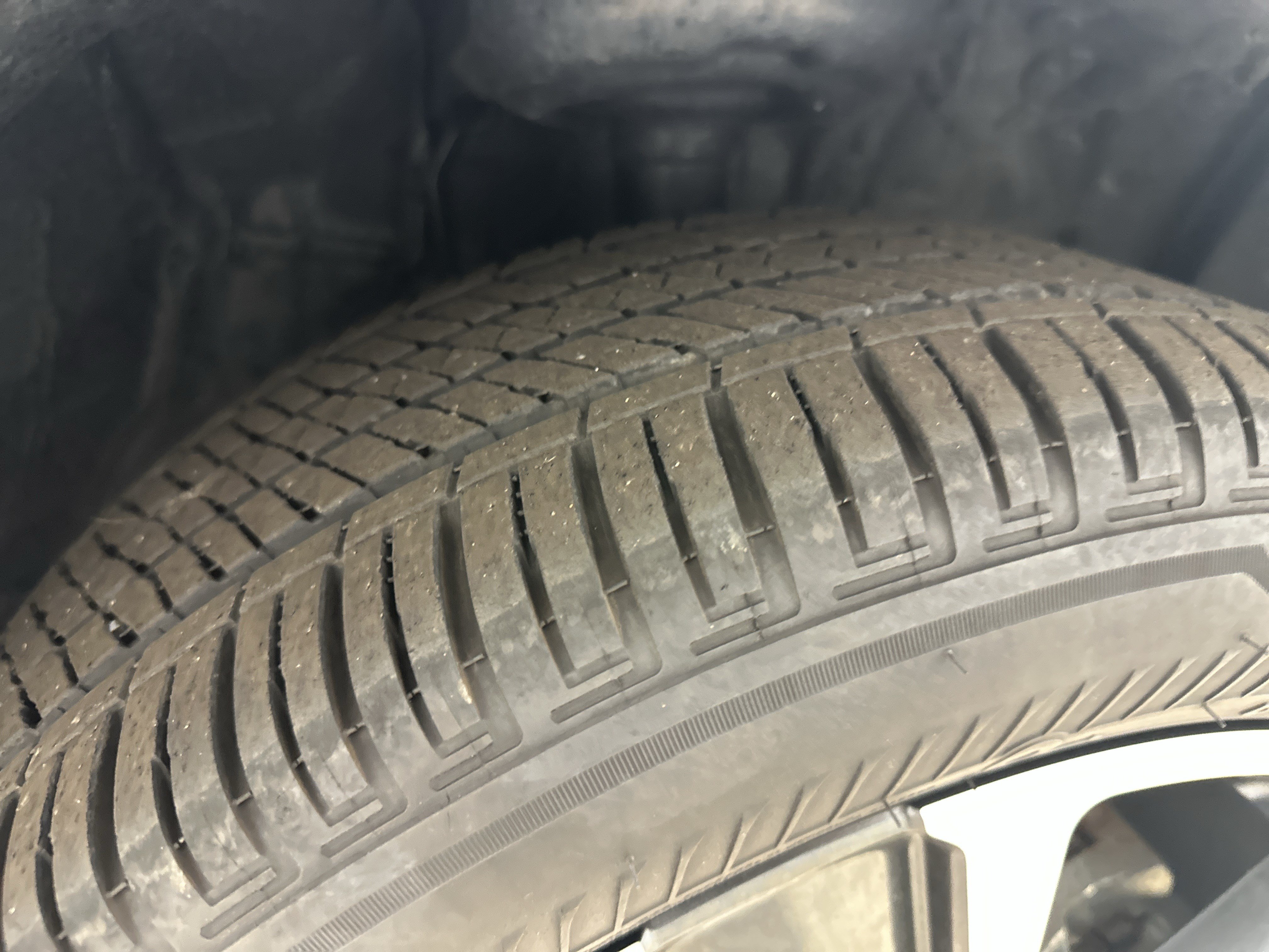 Certified 2025 Lexus UX 300h AWD w/ Accessory Package (Z2) image 12