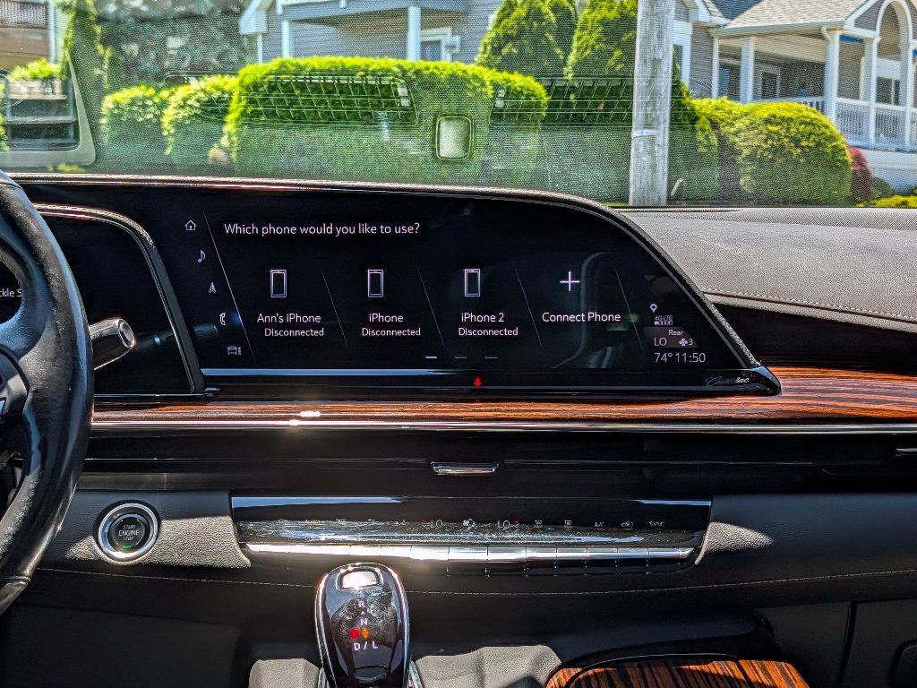 Used 2023 Cadillac Escalade Premium Luxury AWD/4WD image 28
