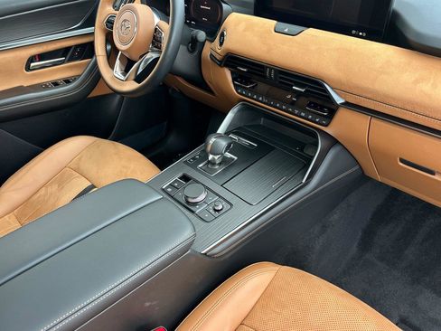 Certified 2025 MAZDA CX-90 3.3 Turbo S w/ Premium Plus image 18